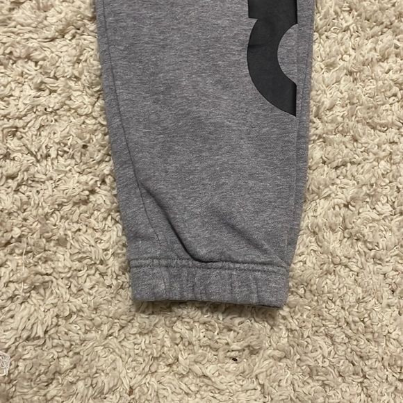 Adidas logo sweats - Picture 3 of 4